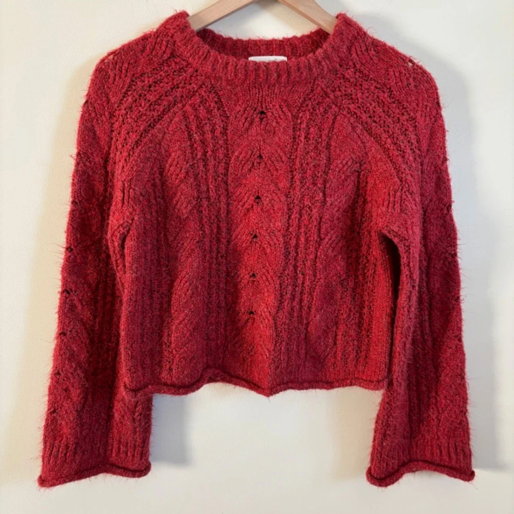 Universal Thread Red Cable Knit Cropped Sweater Bell Sleeve XS Boho Pullover